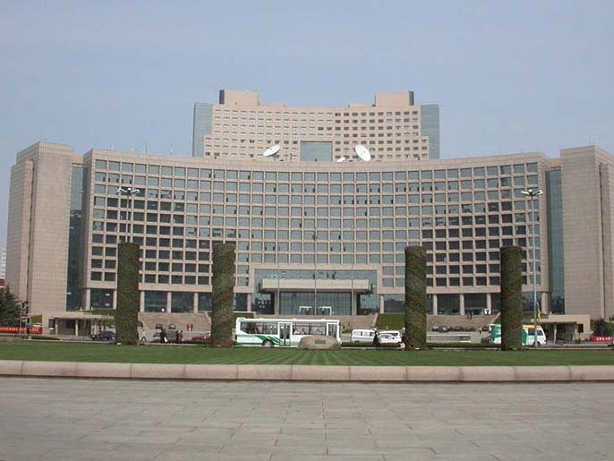 青岛市人民政府办公楼.jpg
